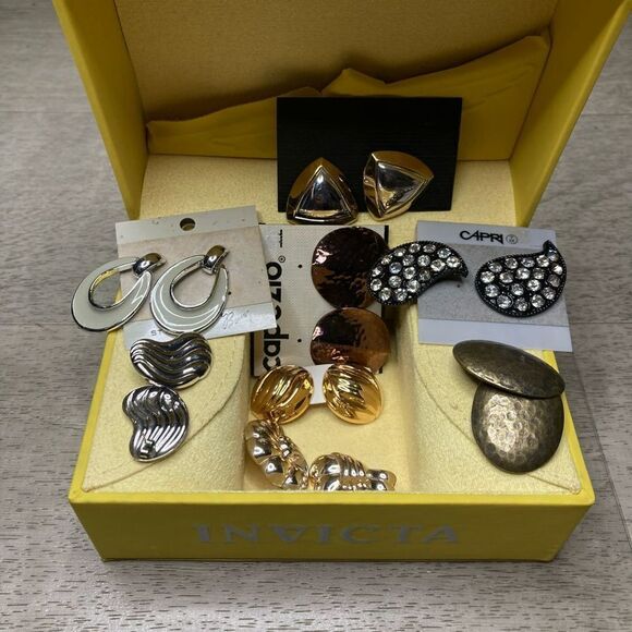 Vintage, 8 Pairs of Metal Drop Stud Dangling Earrings Capezio in Invicta Case - Picture 4 of 7